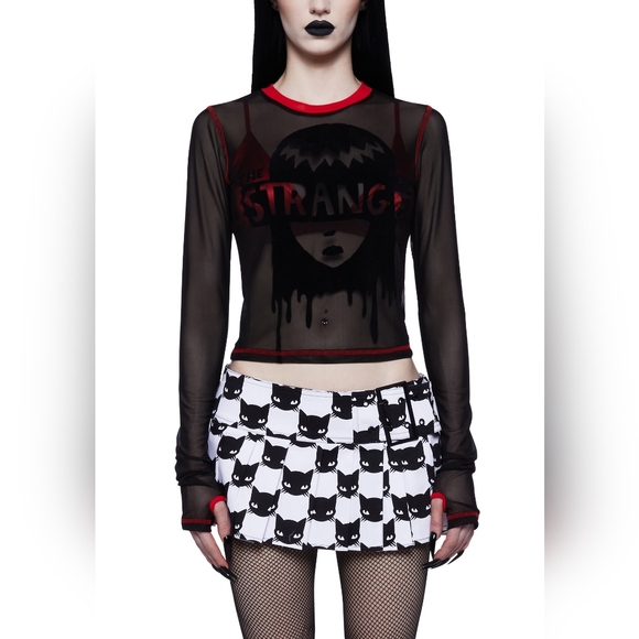 Black and Red Mesh Crop Top - Picture 1 of 6